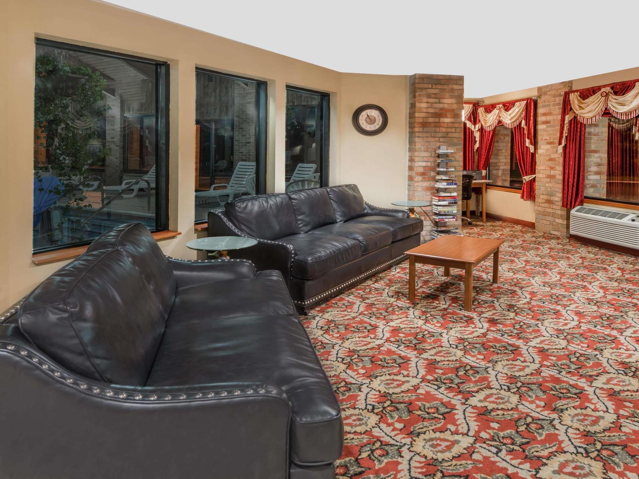 Hotel Baymont By Wyndham Warrenton Extérieur photo