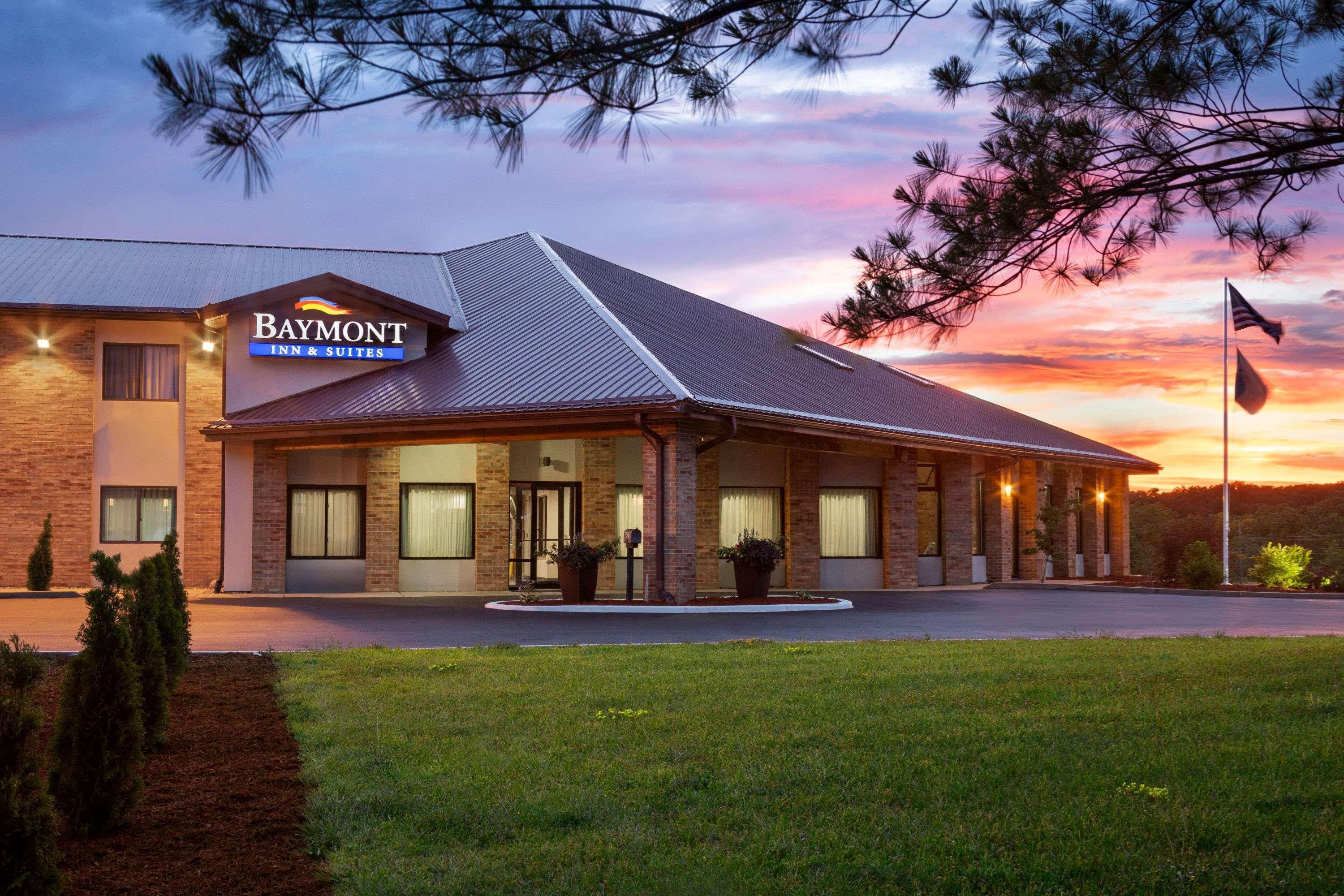 Hotel Baymont By Wyndham Warrenton Extérieur photo