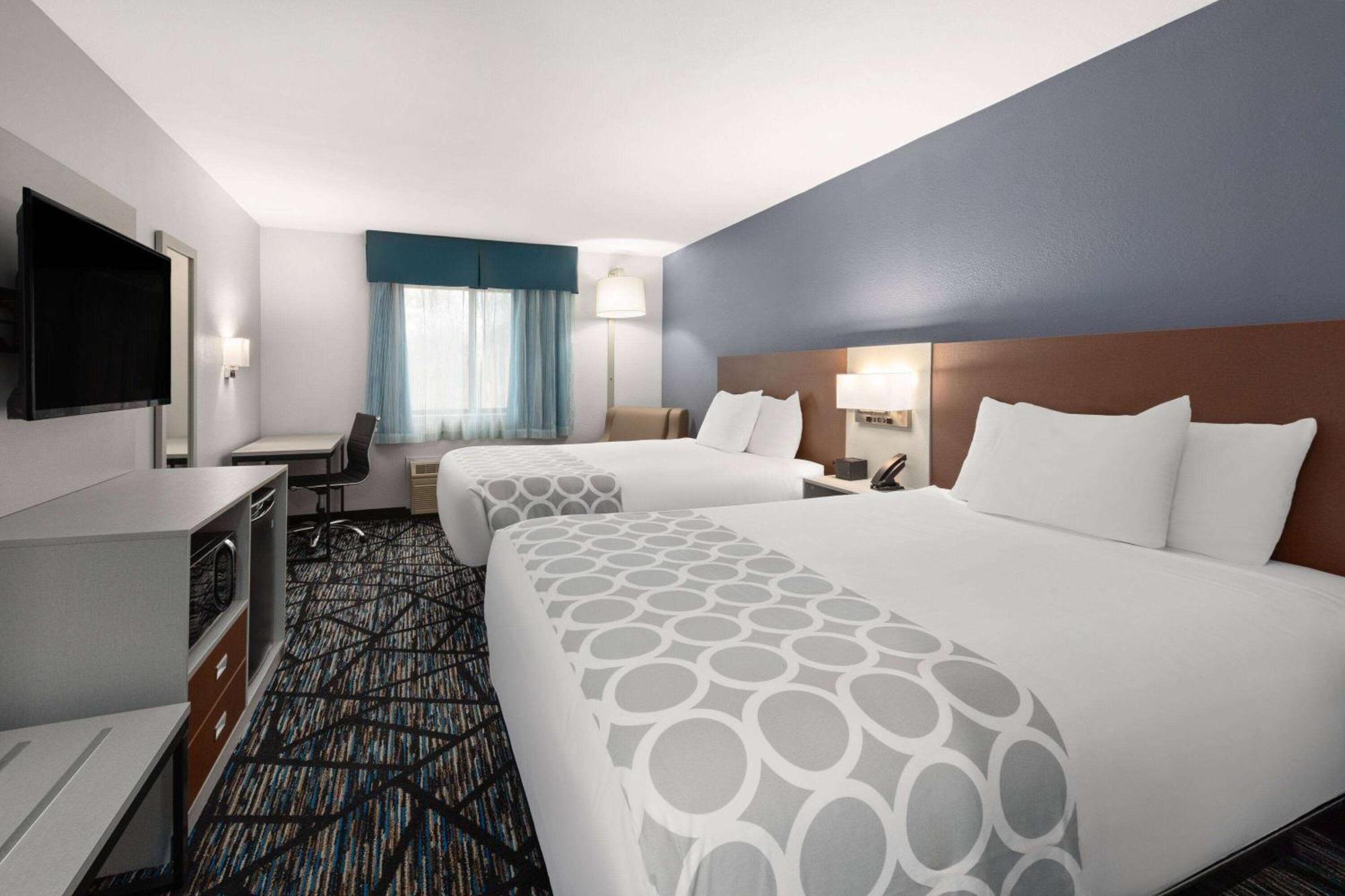 Hotel Baymont By Wyndham Warrenton Extérieur photo