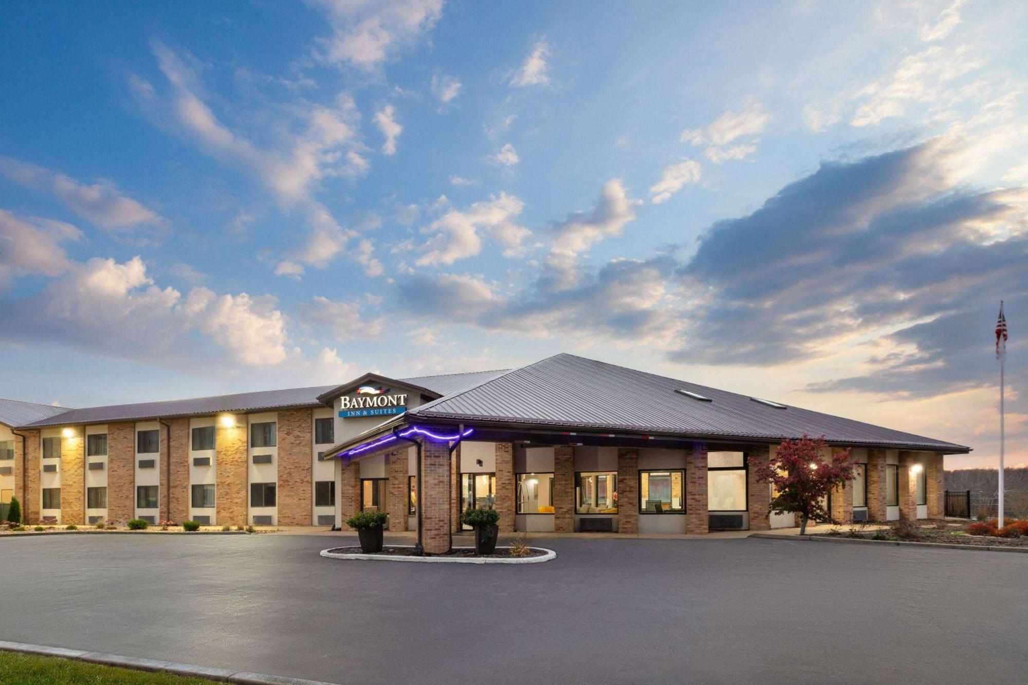 Hotel Baymont By Wyndham Warrenton Extérieur photo