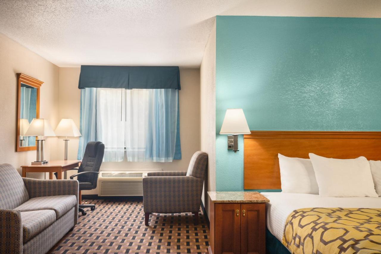 Hotel Baymont By Wyndham Warrenton Extérieur photo