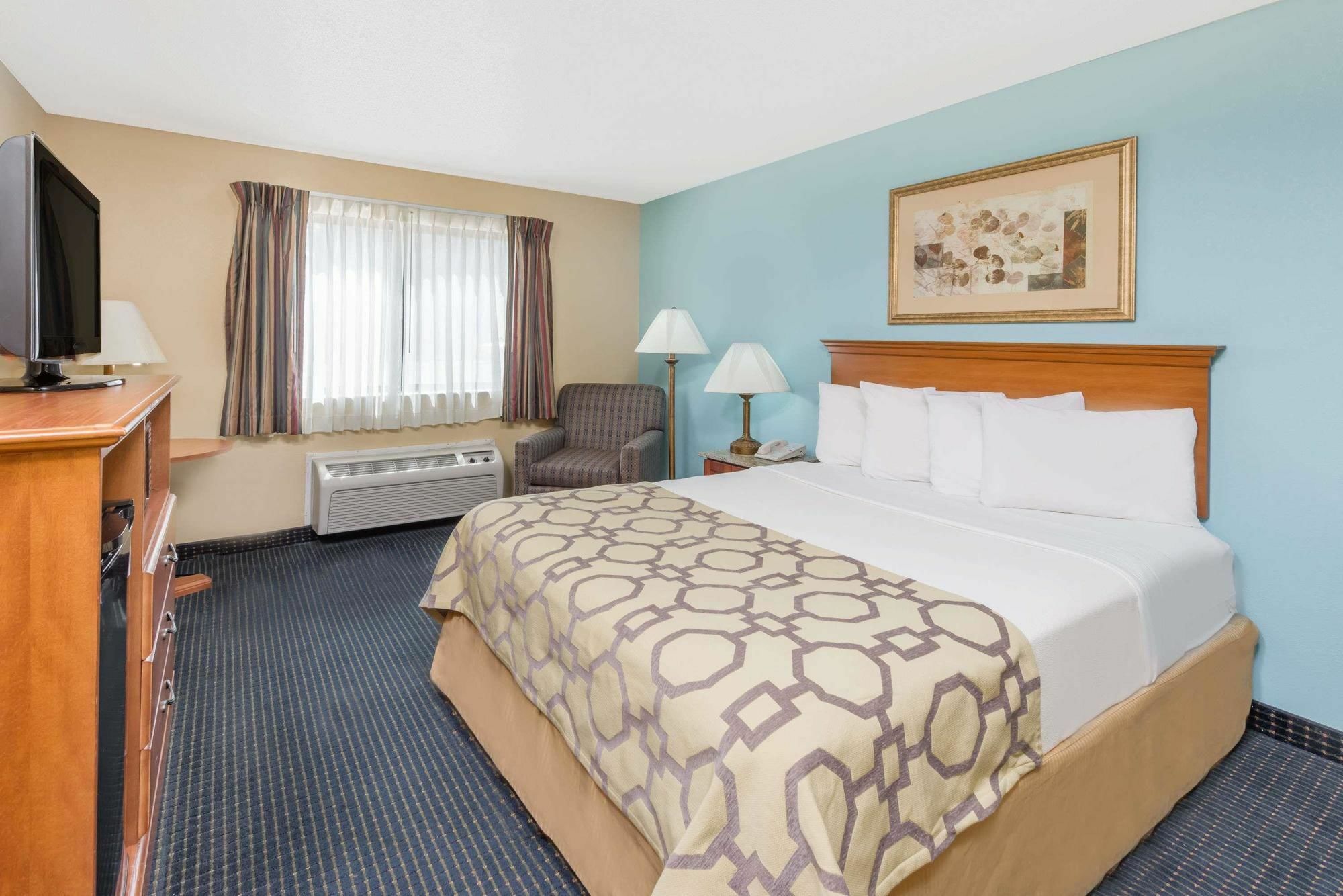 Hotel Baymont By Wyndham Warrenton Extérieur photo
